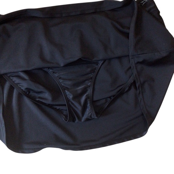 ZeroXposur Sport Women’s Black Skirtini Swim Skort - UPF 30+ Size 1X - Picture 6 of 8